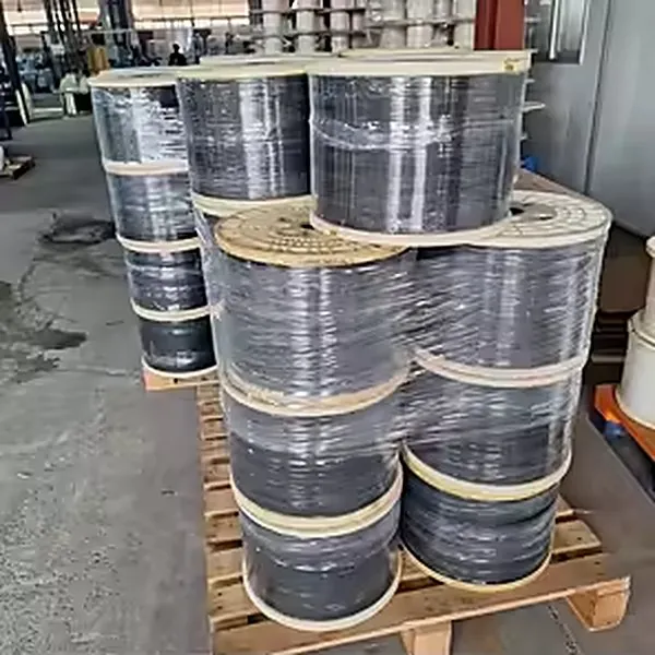 Fiber accessories drums pallets on stock